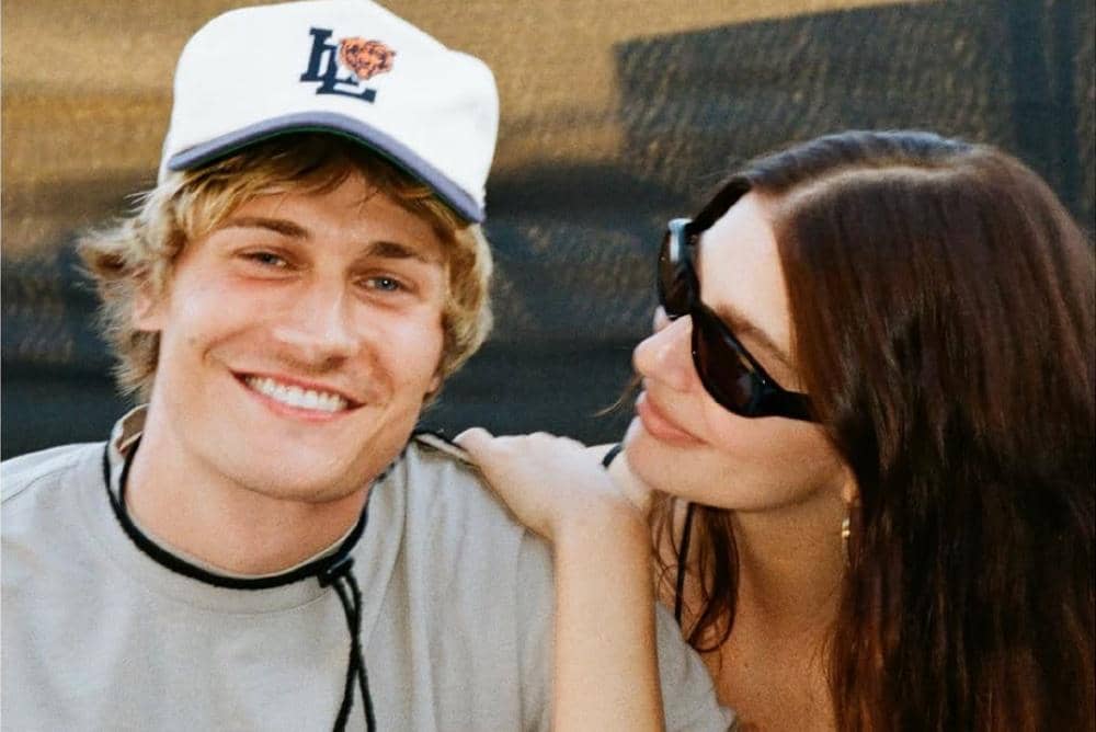 Camila Morrone dan Cole Bennett
