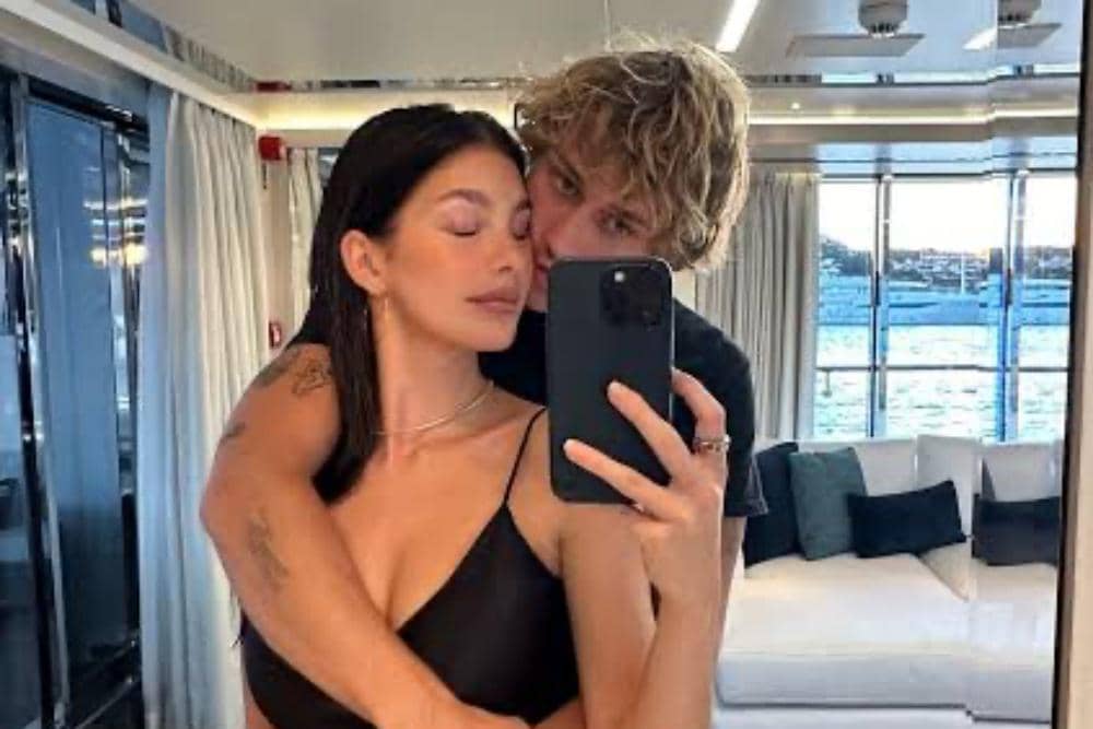 Camila Morrone dan Cole Bennett