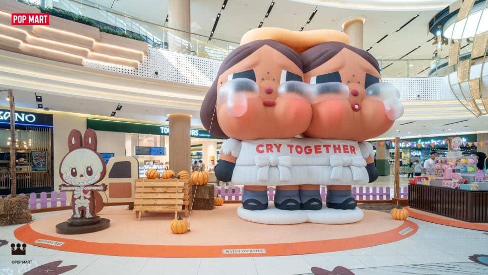 Inflatable Baloon CRYBABY in Summarecon Mall Bekasi.jpg