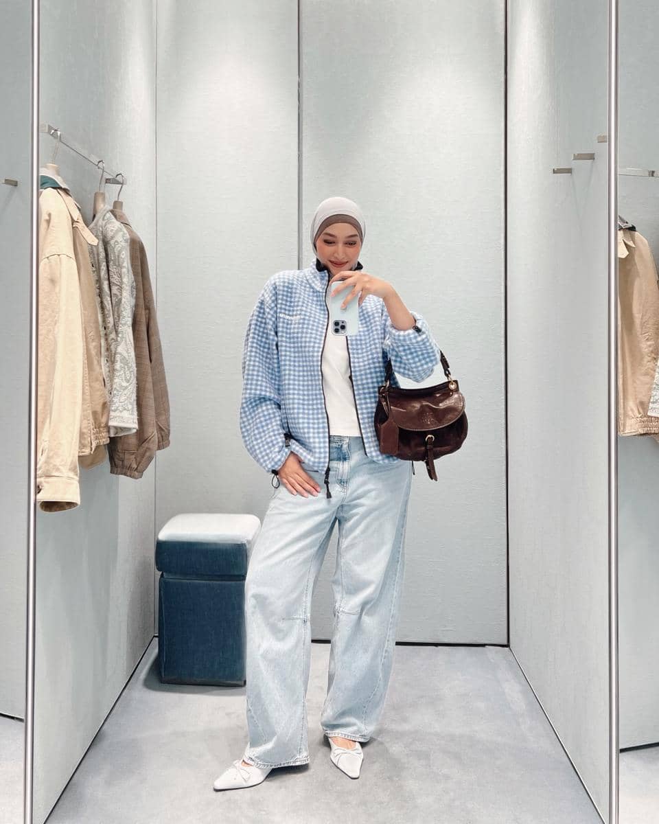 Padu Padan Wide-Leg Jeans ala Indira Hapsari (instagram.com/indirahapsari)