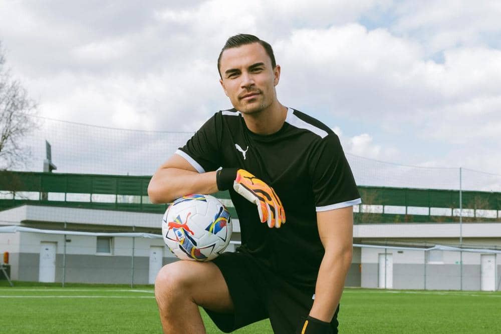 6 Fakta Keluarga Emil Audero, Kiper Timnas Indonesia Berdarah Lombok