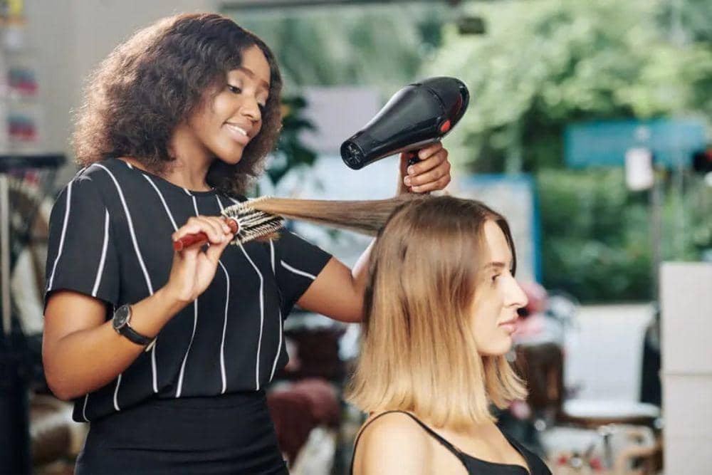 Tips Untuk Kamu yang Ingin Jadi Hairdresser dari Para Ahli