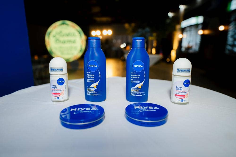 Inovasi Formula terbaru dalam NIVEA Intensive Moisture Body Lotion & NIVEA Extra Bright Deodorant .jpg