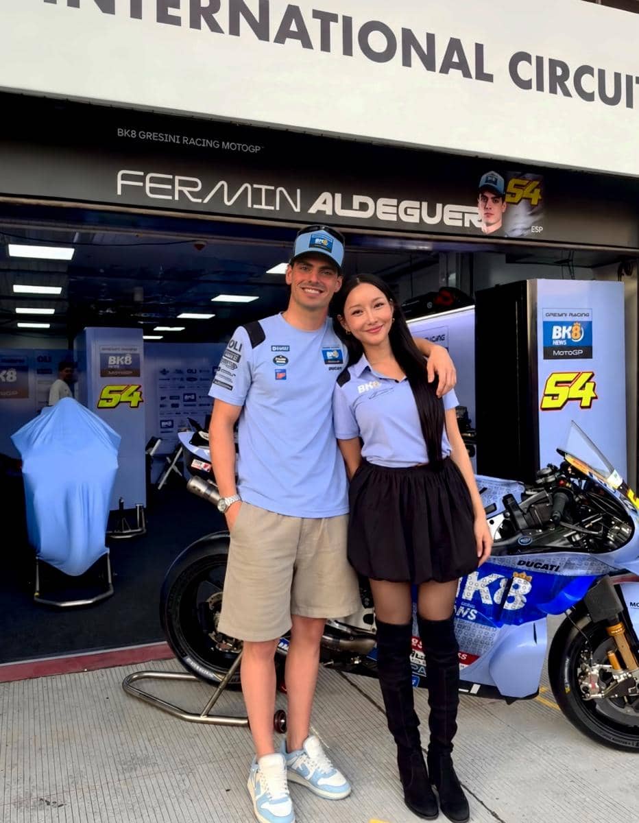 Artis nonton MotoGP