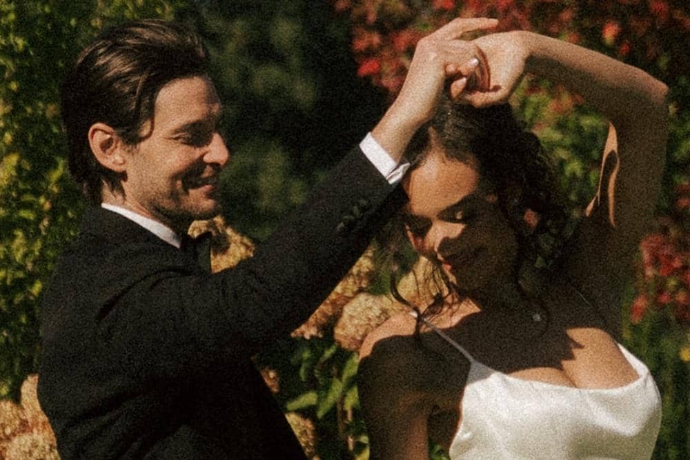 Ben Barnes Menikah Aubrey Cleland