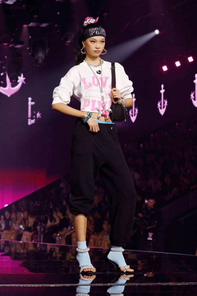 Deretan Sosok Model Asia yang Pernah Tampil di Victoria’s Secret Show