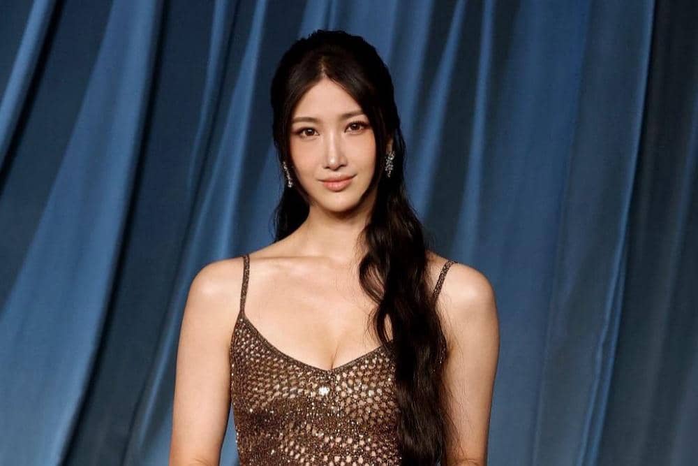 7 Fakta Keluarga EJAE, Cucu Aktor Legendaris Shin Young Kyun