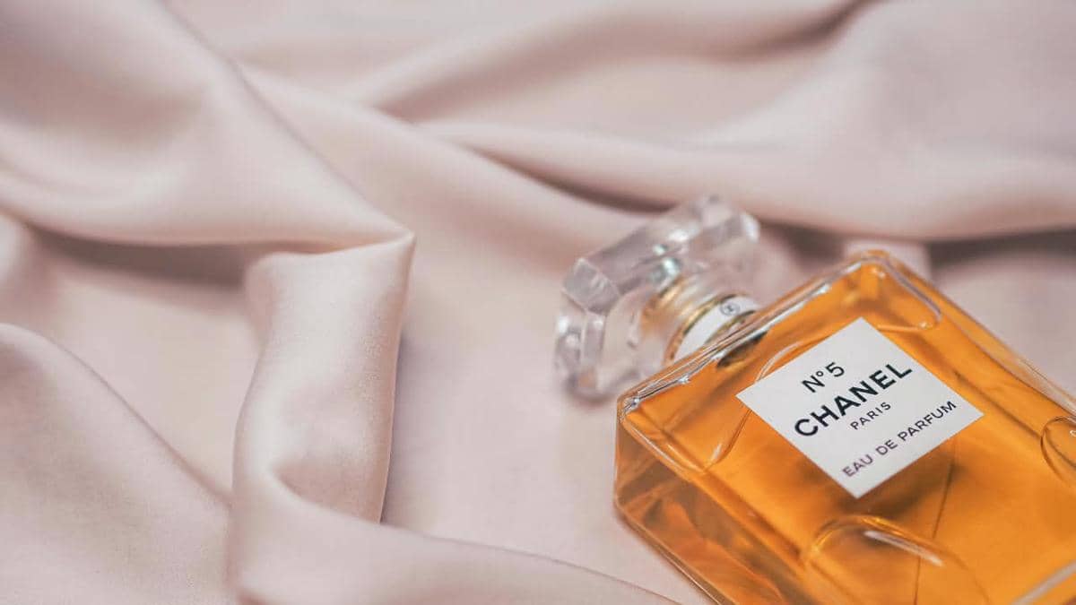 beda linen spray dan parfum biasa