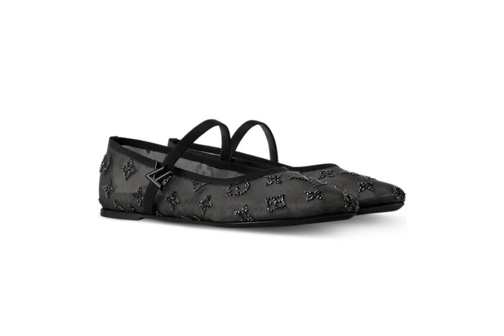 7 Rekomendasi Flat Shoes Wanita Branded, dari Gucci sampai LV
