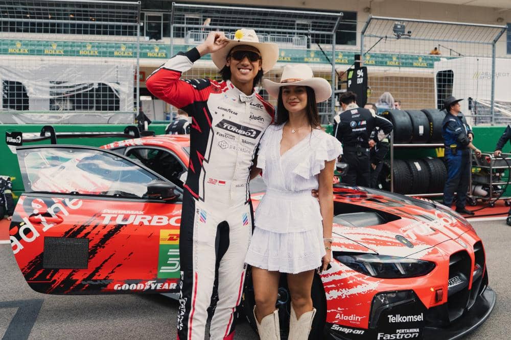 Sean Gelael dan Hana Malasan