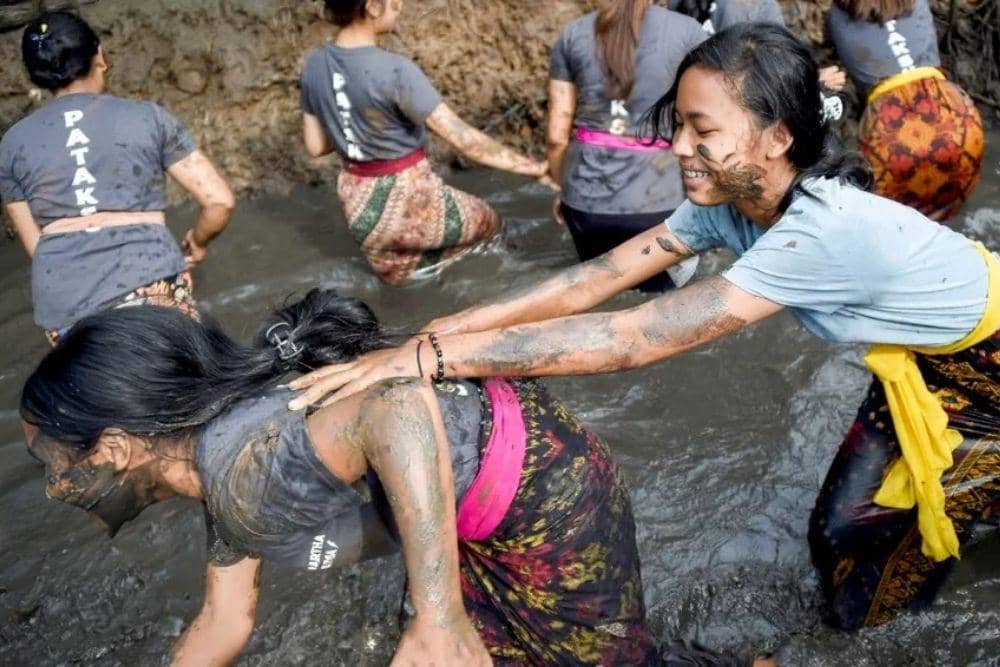 Kenalan dengan Tren Mud Bath