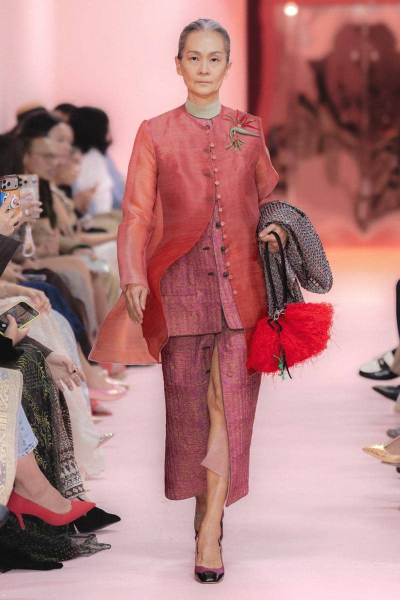 LOOK20.jpg