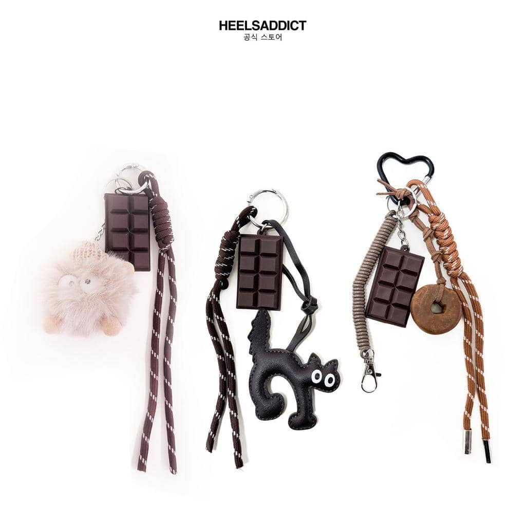rekomendasi bag charm lucu untuk menghias tas