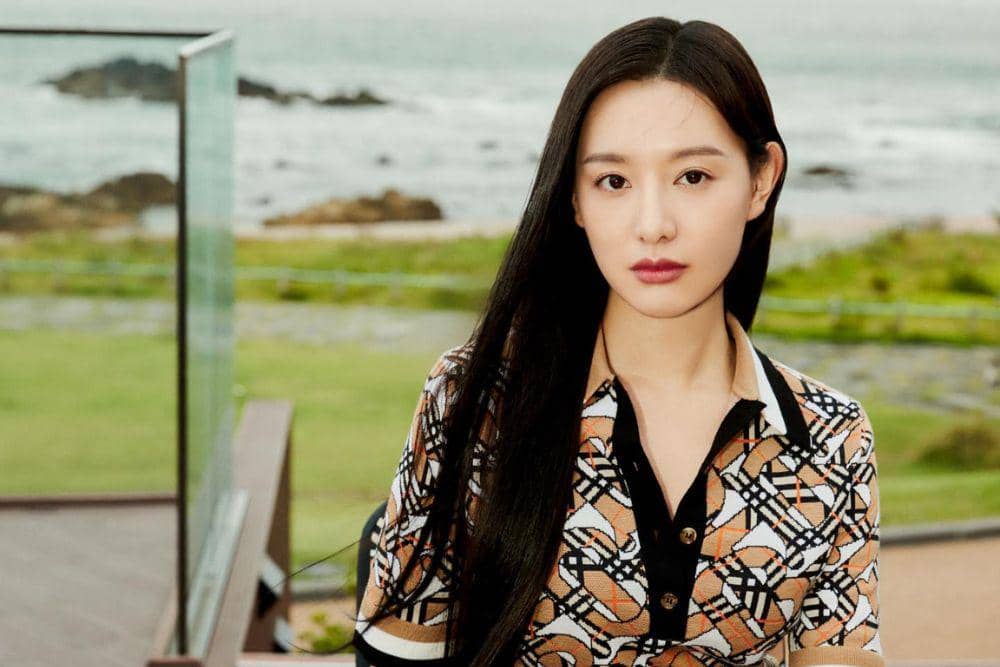 Profil Kim Ji Won