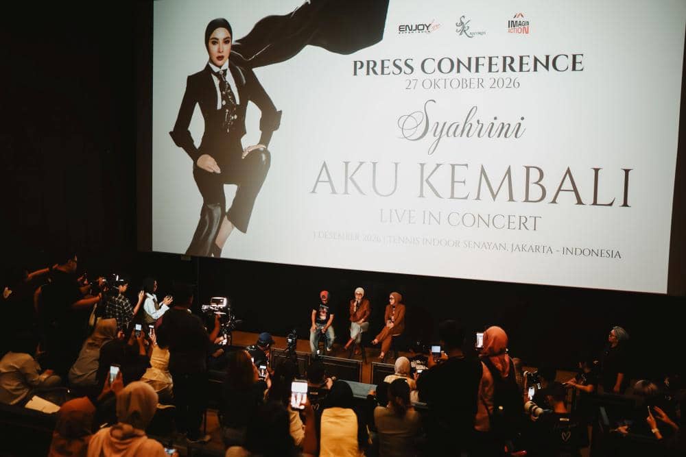 Konferensi Pers Syahrini